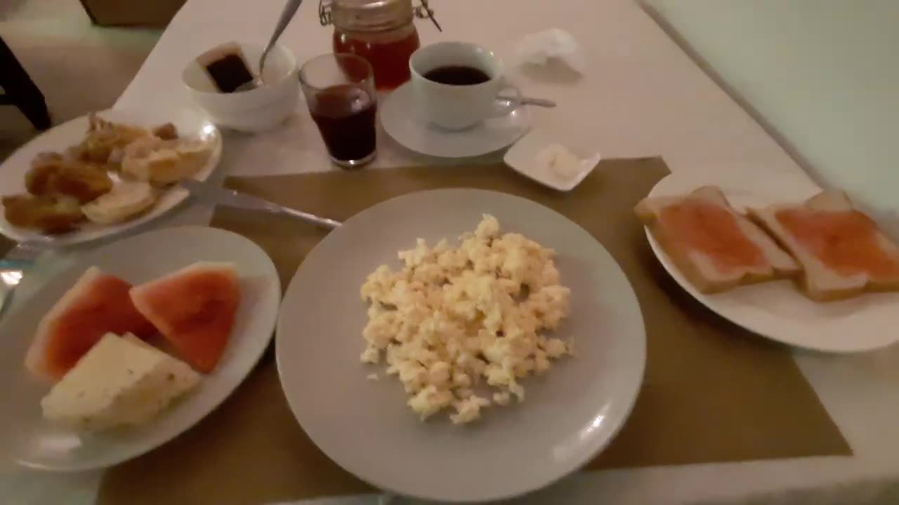 21st AUG 22 @ 07:06am. MY BREKKIE AT SMILES STONE TOWN HOTEL IN ZANZIBAR #zanzibarisland #zanzibar