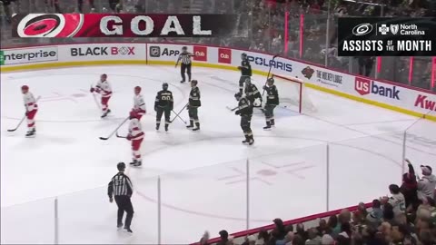 Carolina Hurricanes - Friends help friends score goals