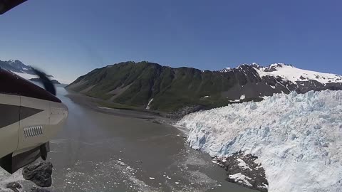 Friend & Family Came and were Wowed - Alaska Bush Flying