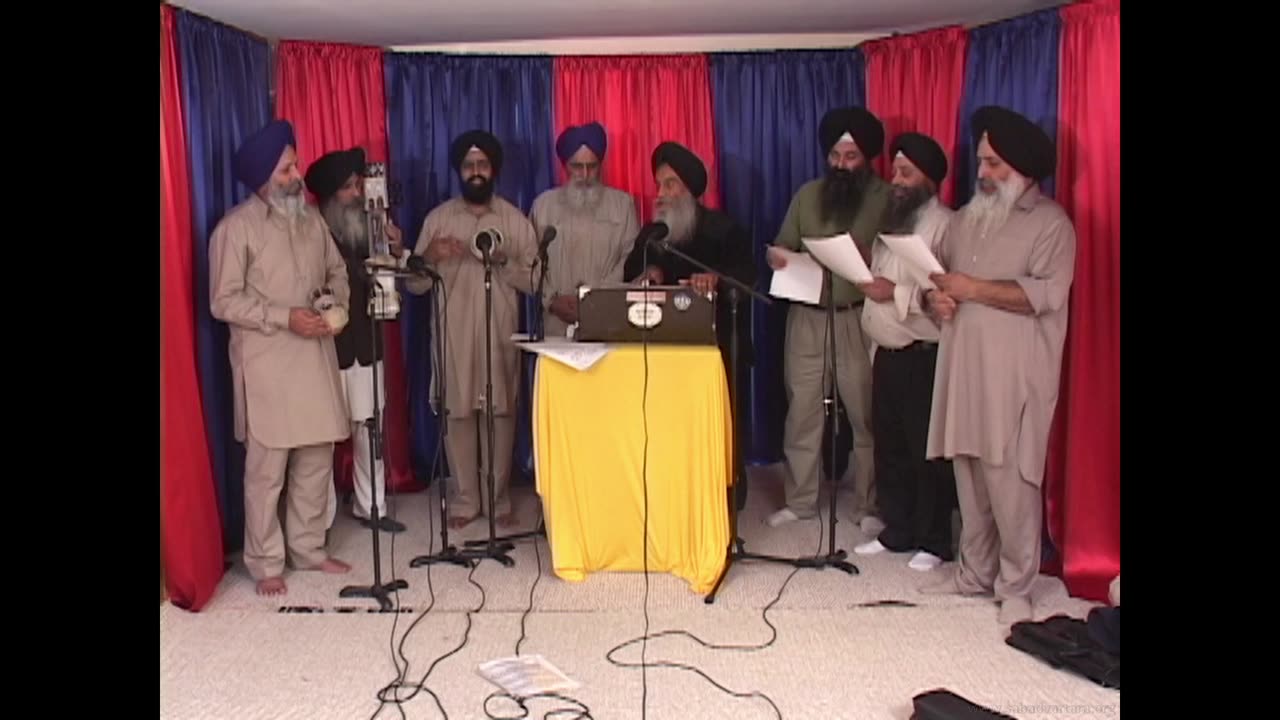 Bhai Mohinder Singh Jee SDO - Dhadhi Vaar Style - ਓਇ ਬਿਖਾਦੀ ਦੋਖੀਆ ਤੇ ਗੁਰ ਤੇ ਹੂਟੇ ॥