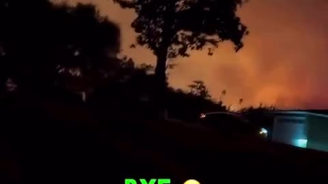 Video shows couple fleeing their home from the Eaton Fire in Altadena California