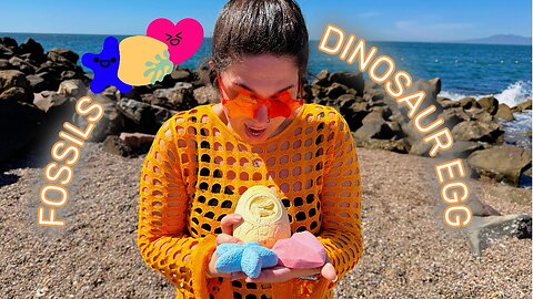 🌊✨ ASMR Archaeological Dig - Dinosaur Egg and Fossils Found! #short 🦖💎