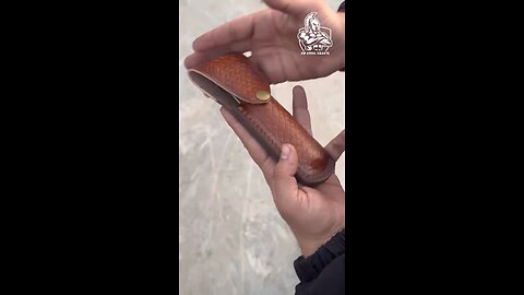 “Handmade Damascus Folding Knife | Custom Craftsmanship”