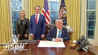 WATCH| President Trump Signs Executive Orders in the Oval Office - 1/31/25