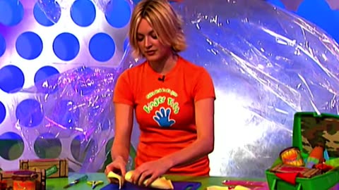 Finger Tips Season 3 Episode 19 - Safari Lunchbox