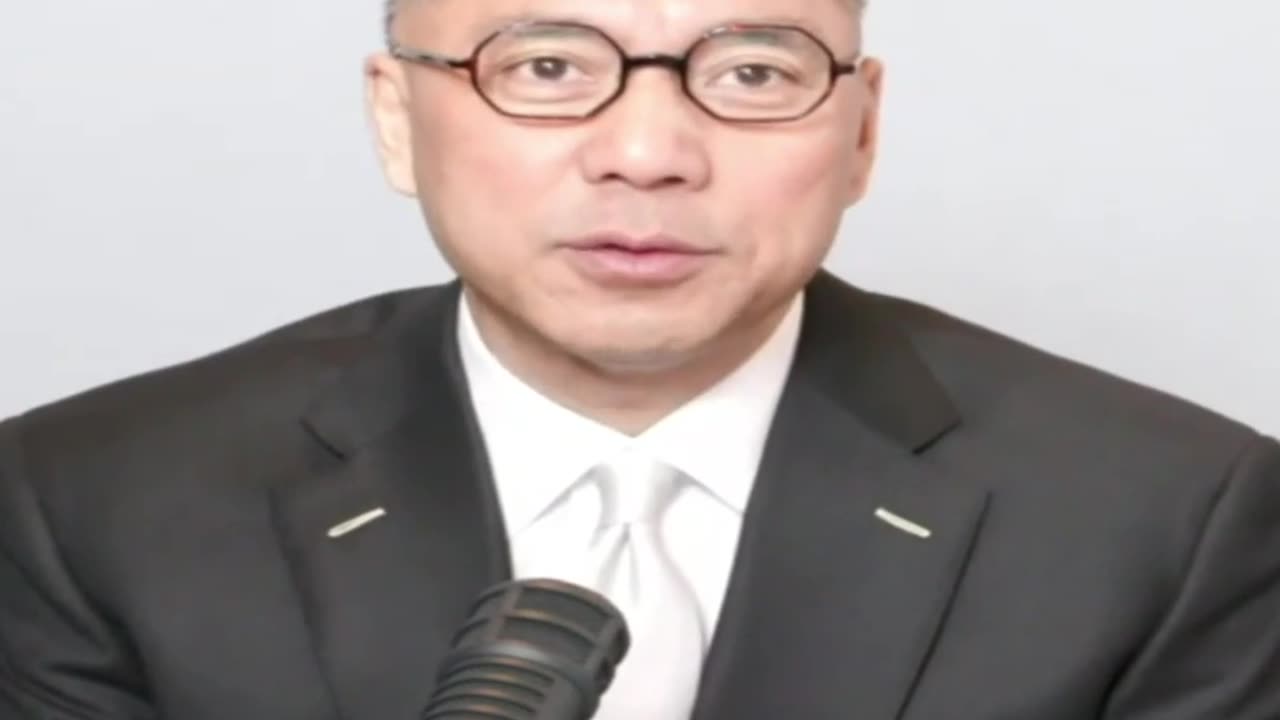 20220117文贵先生直播： #黑暗到来方式：1. #控制媒体，让你不知道真相（干了什么，想干什么）；2. 依“法” #抢钱。达沃斯不到人类千分之一； 3. #控制法律，超限战