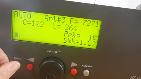 Demonstration of the Palstar HF-AUTO Antenna Tuner