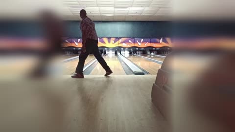 Big N8 works on perfecting his form during practice @ AMF DeSoto Lanes