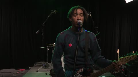 The Colour Flies - Scharlies Kiss (Indie/Love/Ballad/Bard/Muse)