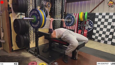 300lbs (136kg) Bench Press 3RM