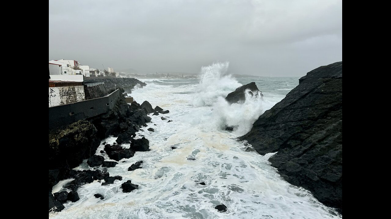 LIVE: Ponta Delgada windy New Years Day 2025, São Miguel Açores Portugal - 01.01.2025 #weather