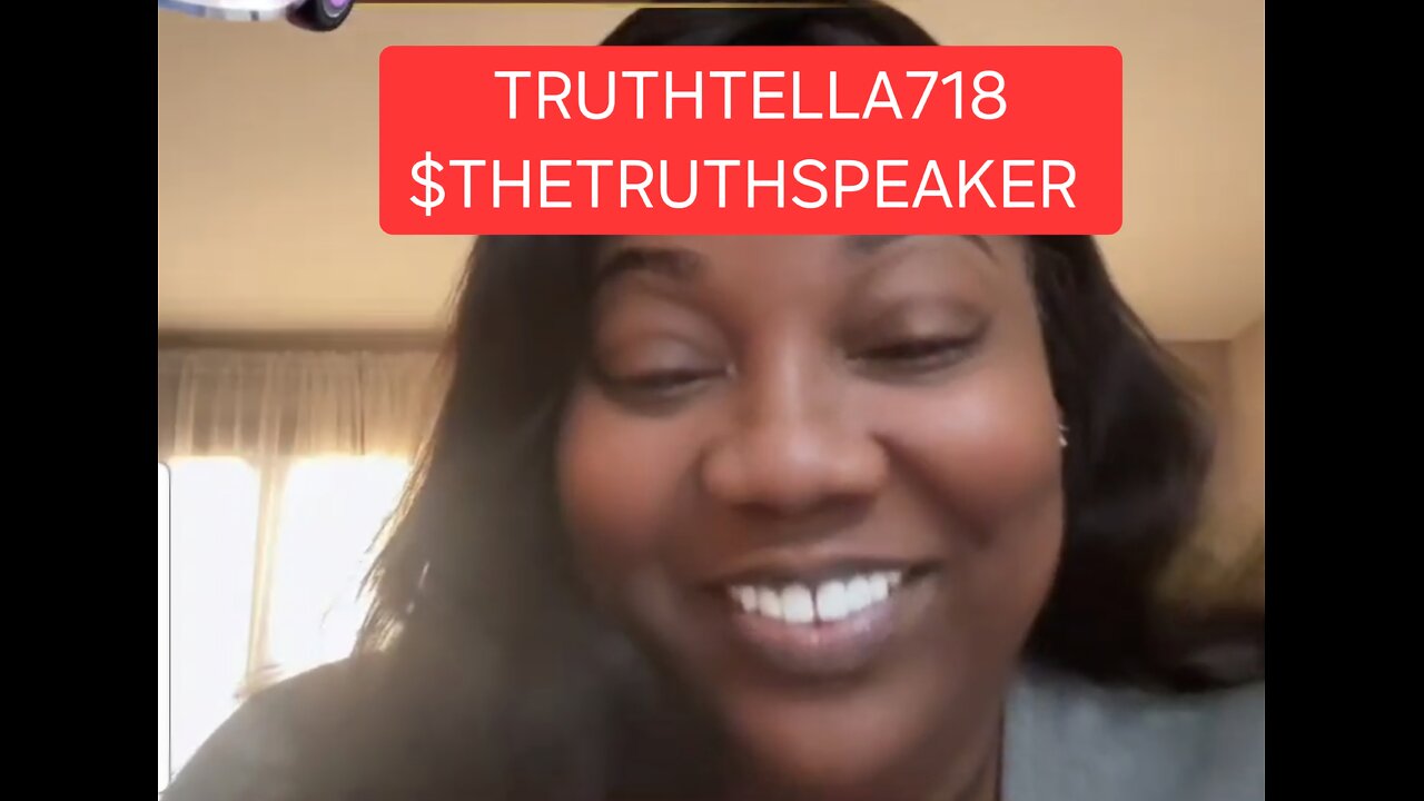 QUEEN TOMIKAY MAKES EM MADD EVERY SINGLE TIME SHE HITS THE LIVE WITH THAT BIG BEAUTIFUL SMILE
