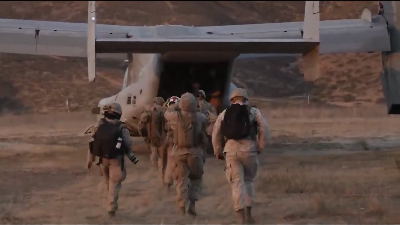 U.S SECRETARY OF DEFENSE DEPLOYS🚁🪖🚧🛃📸TROOPS AT SOUTHERN BORDER🪖🚧🚡💫