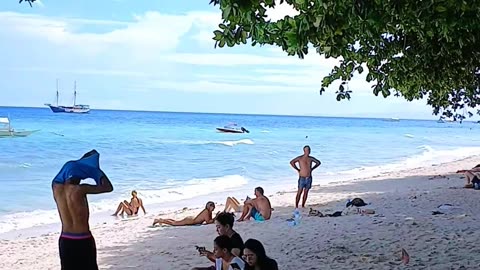 PAHINGA KA RIN!Yong trabaho di yan nauubos, Pero yung time at lakas mo, baka paubos na.🌊🏖🌅