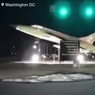 Washington aircraft vs helicopter crash video captured on dashcam.