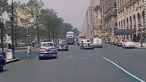 New York 1940s: Driving Downtown in Color