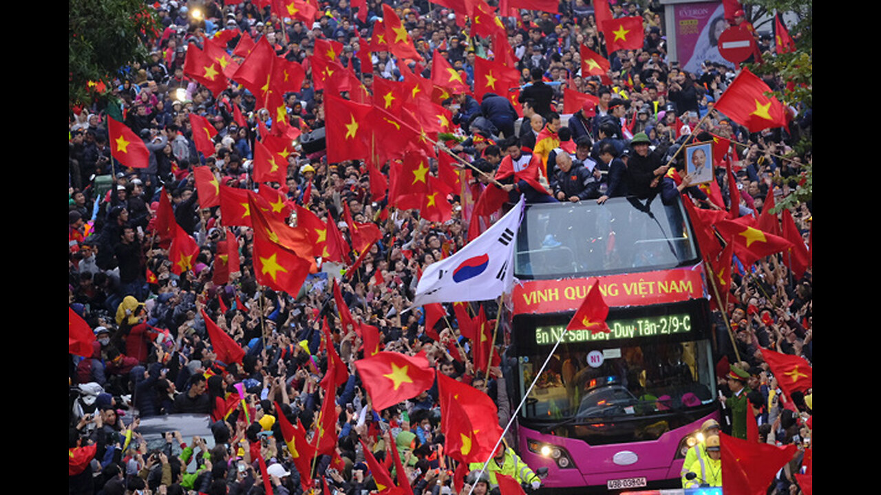 Vietnam - the country that loves its flag the most in the world