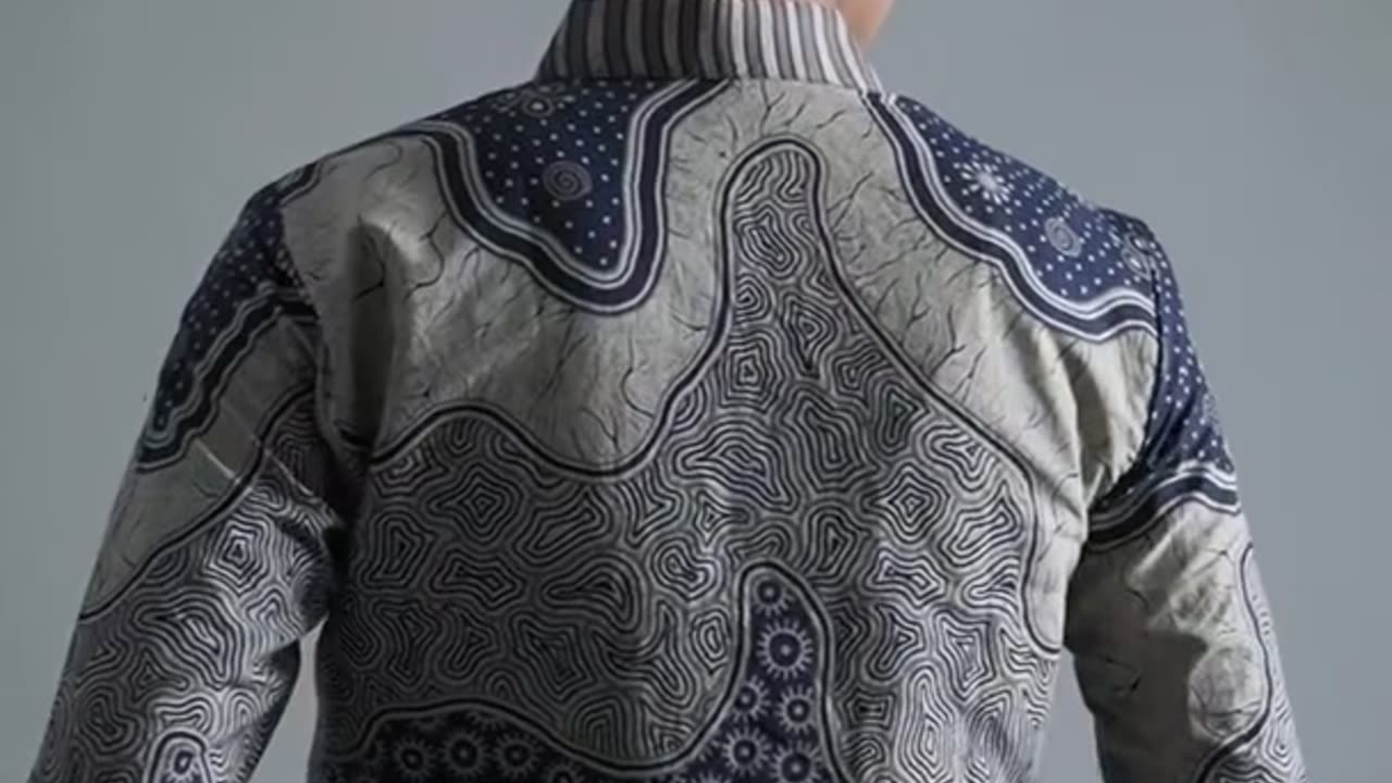 Prabuseno Motif Slimfit Batik Shirt - A Indonesian Batik Heritage