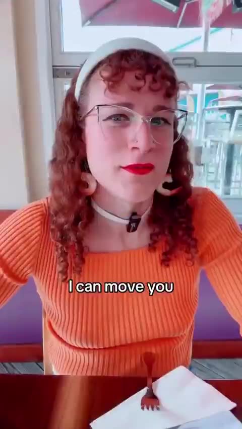 TRANS TIKTOKER THROWS TANTRUM AT HARD ROCK CAFE