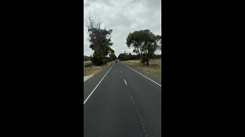 Truck turbo sound and v8 car overtaking sound must watch