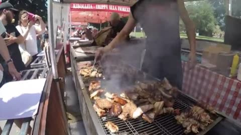 You Won't Believe the Huge Grills at Italy’s Ultimate Street Food Festivals!