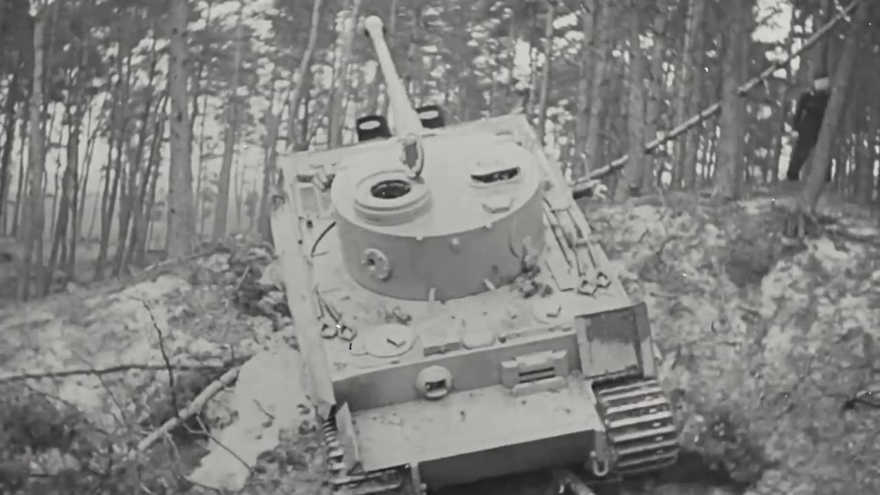 Tiger Ausf. H1 demonstration at Rügenwalde in March 1943