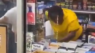 Asian Cashier Defends Himself as Woman Storms Behind Counter – Caught on Camera