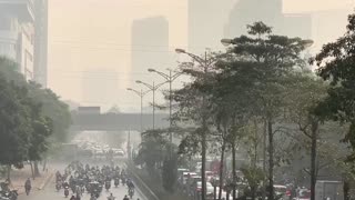 Hanoi air quality hits 'hazardous' levels as smog covers city