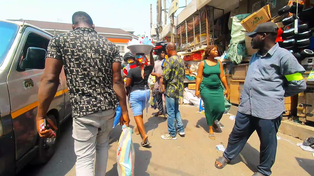 🇬🇭 Exploring ACCRA'S Busiest Open Markets on Foot!