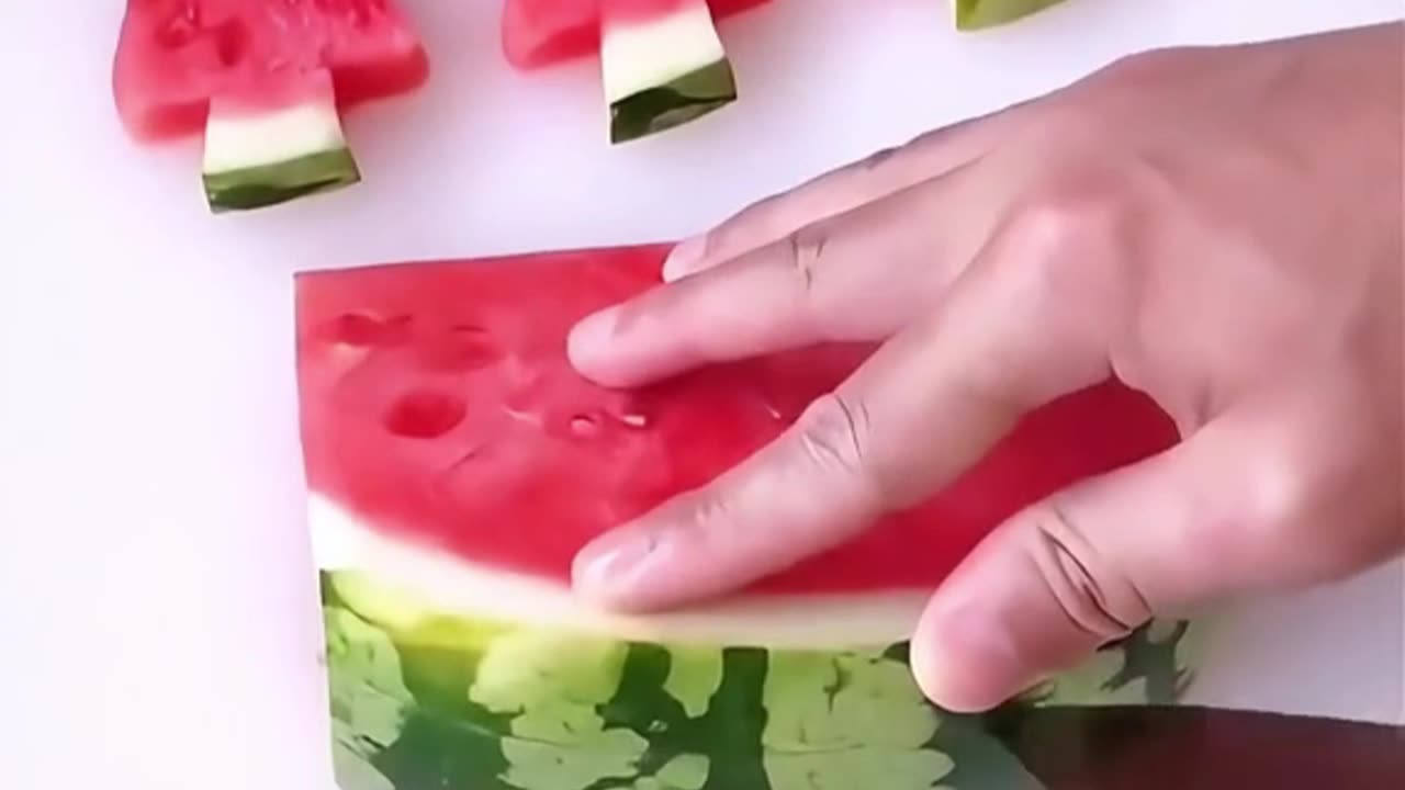 $100 says you can't cut watermelon like this