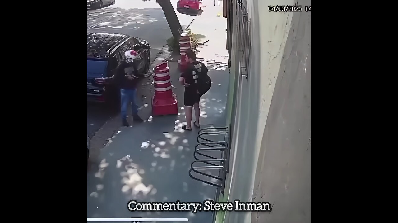 Robber scores a door prize.