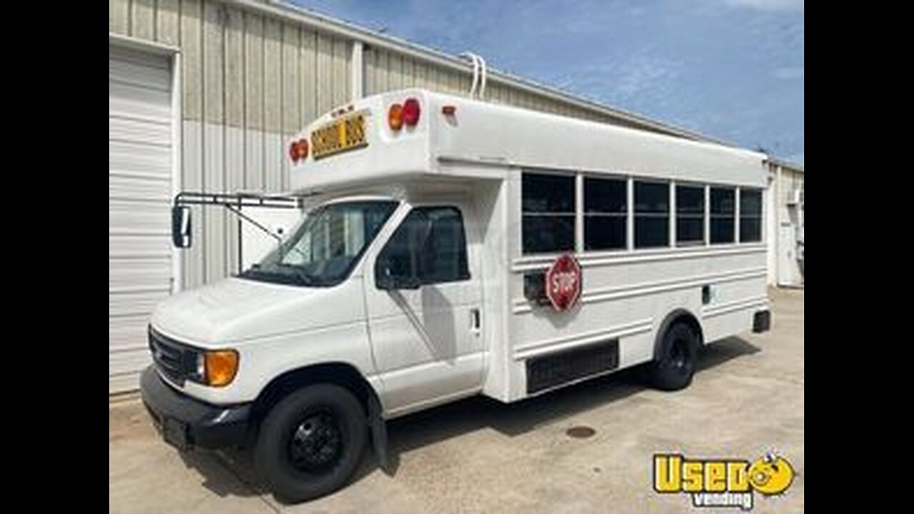 2006 Ford E-450 Shuttle Bus | 20-Seater Passenger Bus for Sale in South Carolina!