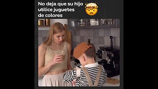 ‘Mamá beige’ prohíbe a su hijo jugar con juguetes de colores