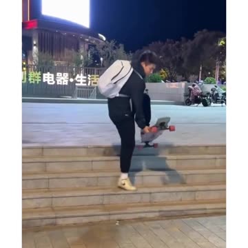 #Fannny video Wait everyone