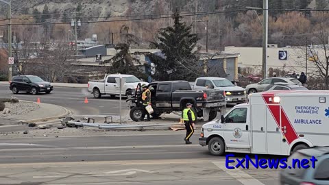 Kal Lake Road and Highway 6 Crash