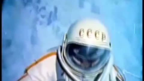 Cosmonaut Alexei Leonov performs histories first space walk (1965)