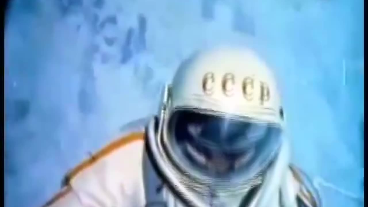 Cosmonaut Alexei Leonov performs histories first space walk (1965)