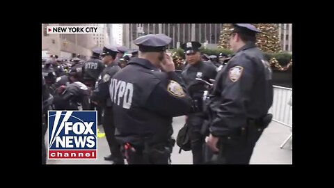 Ex-NYPD official on public safety measures ahead of New Years Eve ball drop