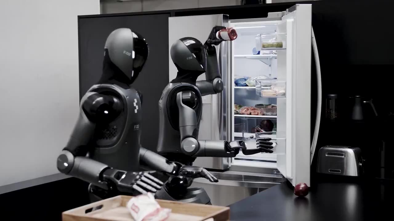 Robots are now able to put groceries away without pre-defined locations for each object