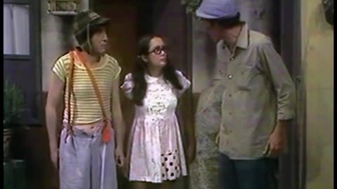 Chaves #08 - À procura de desemprego - Como sujar a roupa do Quico - Ajudem-se uns aos outros (1973)