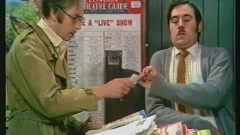 Monty Python's Flying Circus S2E01 (Face the press / Dinsdale!, Cz sub.)