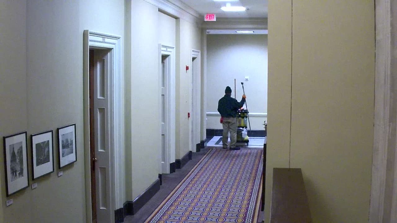 0200USCS02EastFrontCorridornearS206_2021-01-06_05h20min01s017ms.mp4