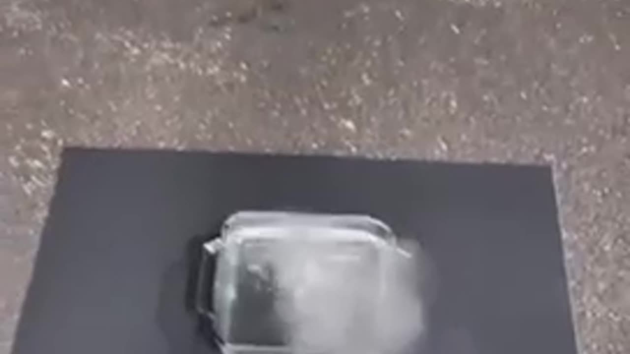 Lithium batteries explode when wet