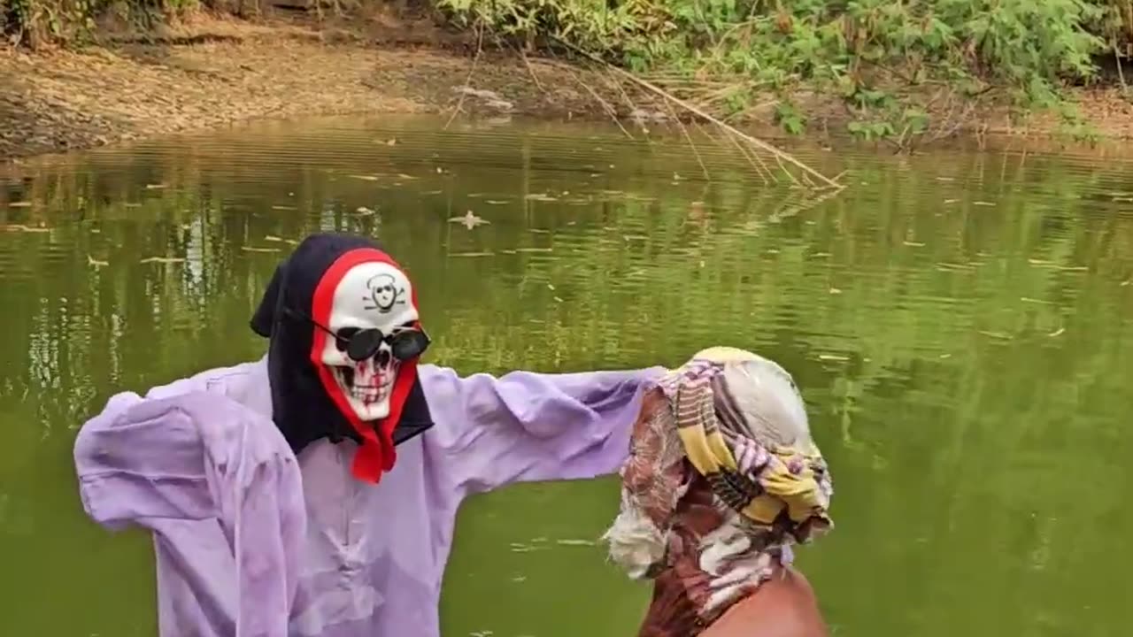 Funniest Scary Ghost Prank On Grandpa! #prank #scary #ghostprank