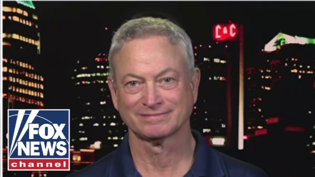 How actor Gary Sinise is honoring veteran families this Christmas