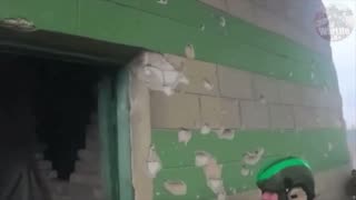 Clearing a building occupied by Russian infantry in Toretsk from the first person