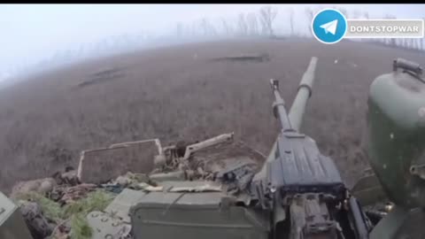 Russian Tank Clears Ukrainian Trenches | POW War Footage