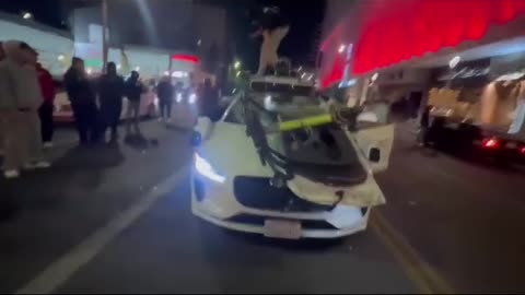 Waymo vehicle destroyed by mob in LA