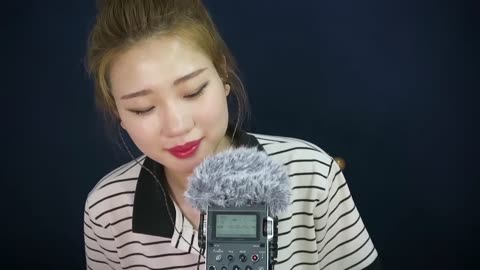 Soft marshmallow eating sound!! Softy, tingly marshmallow eating sound! 
