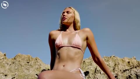 HOT BABY 🚀👙✨ BEAUTY WHIT BIKIN 🚀👙✨MODEL PHOTO SHOT 🚀👙✨